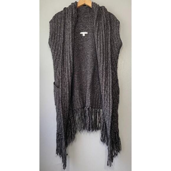 CAbi Cardigan Size S Gray Fringed Chunky Cable Knit Wool Lagenlook Boho Hippie - Picture 1 of 8